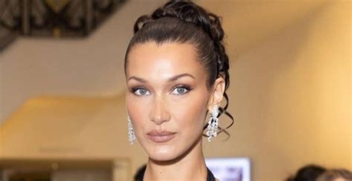 Bella Hadid Bra Size, Age, Weight, Height, Measurements