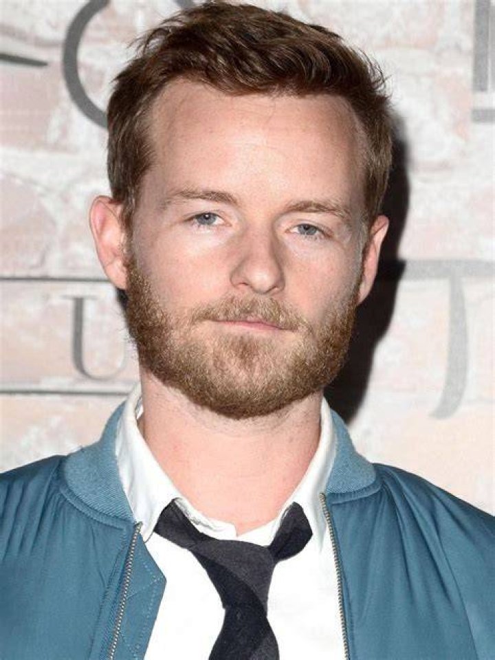 Is Christopher Masterson Married? – Celebrity