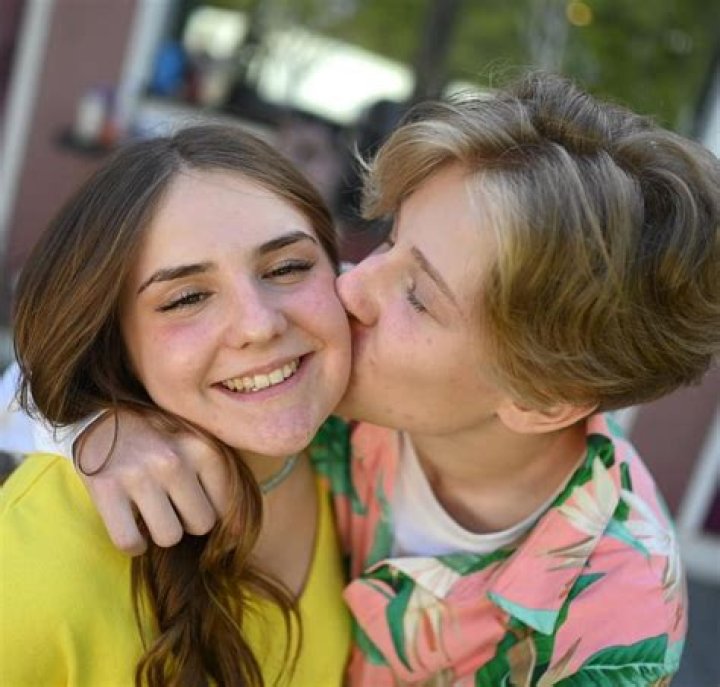 Lev Cameron Wiki, Bio, Girlfriend, Net Worth, Birthday, Age & More