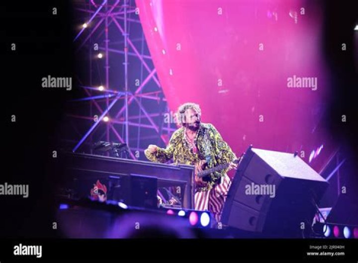 Lorenzo Jovanotti Cherubini Youtuber overview