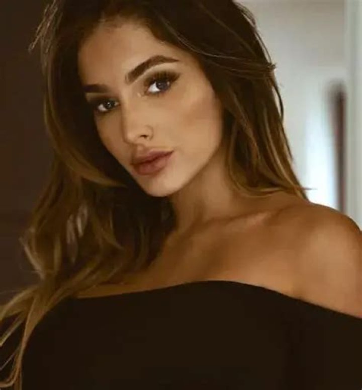 Lyna Perez [Model] Wiki, Boyfriend, Height, Weight & More