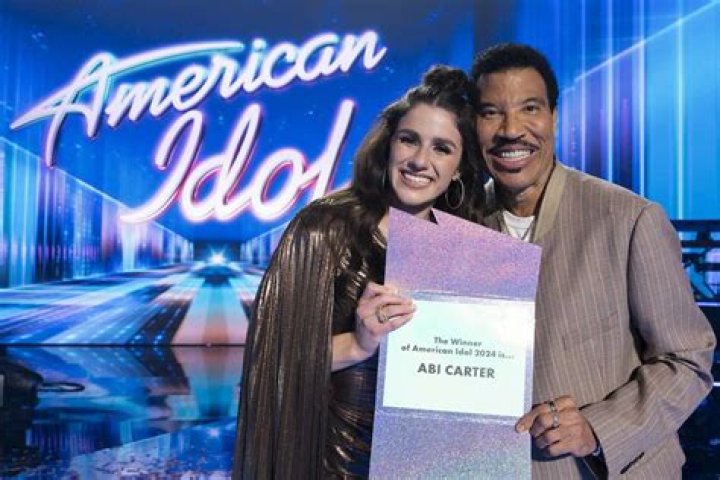 What does the American idol winner get?